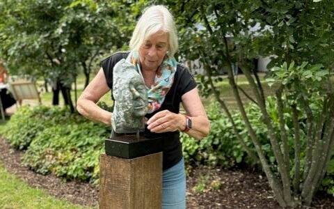 Offene Gartenpforte in Willich: Anratherin zeigt am Wochenende Kunst im Garten