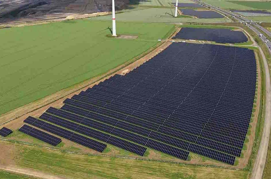 Großprojekt in Jüchen: RWE baut Solarpark an der A44n auf 100 Megawatt aus