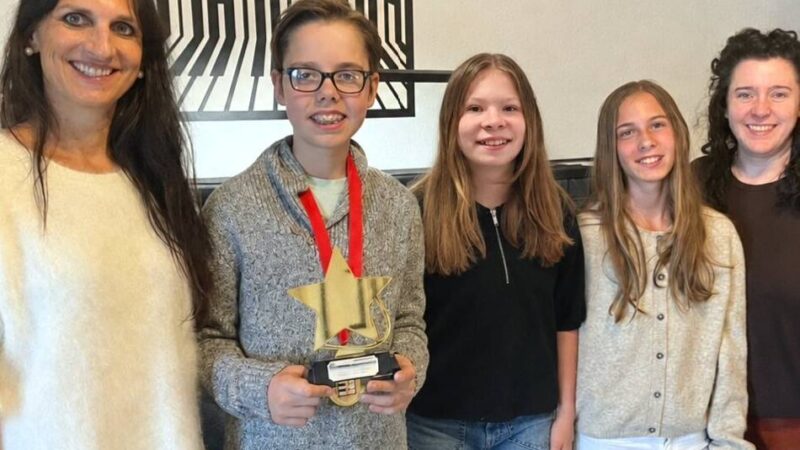 Klavierstudio in Schiefbahn: Klavierschüler sammeln mit Übe-Challenge Spenden für Verein Matchbox