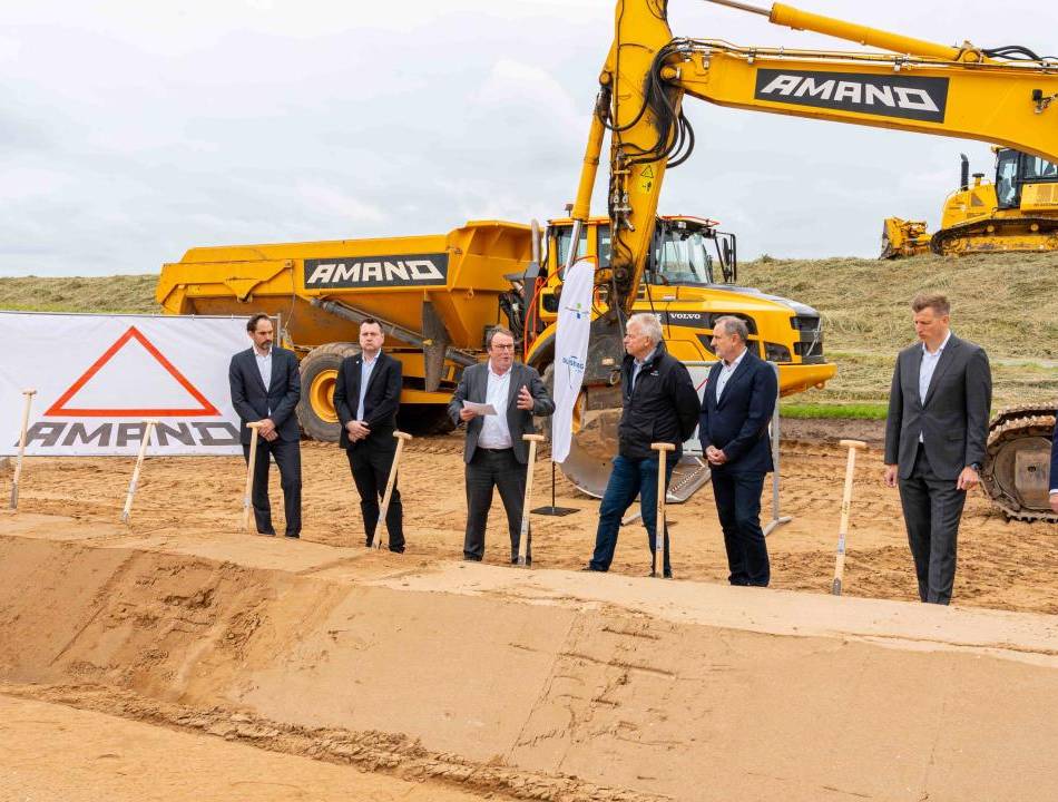 Spatenstich in Duisburg: Neuer Rheindeich soll Keller und Straßen trocken halten