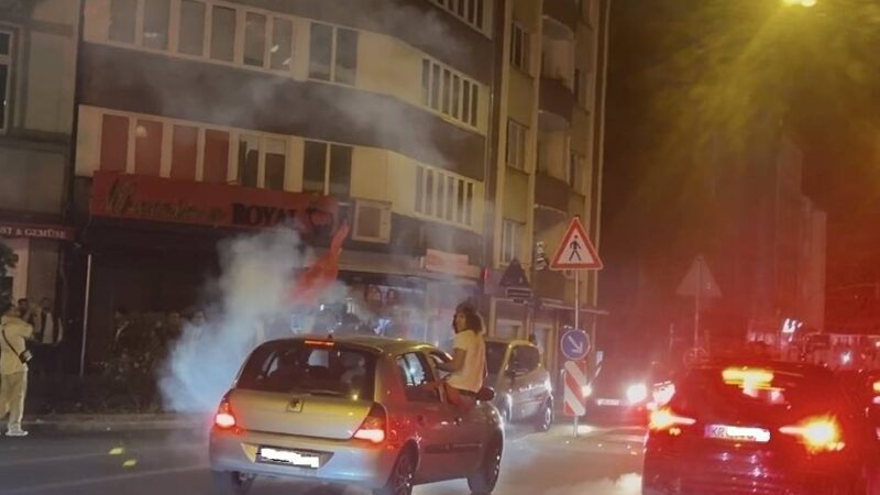 Straßen in Düsseldorf blockiert: Großeinsatz nach Marokko-Spiel in Oberbilk