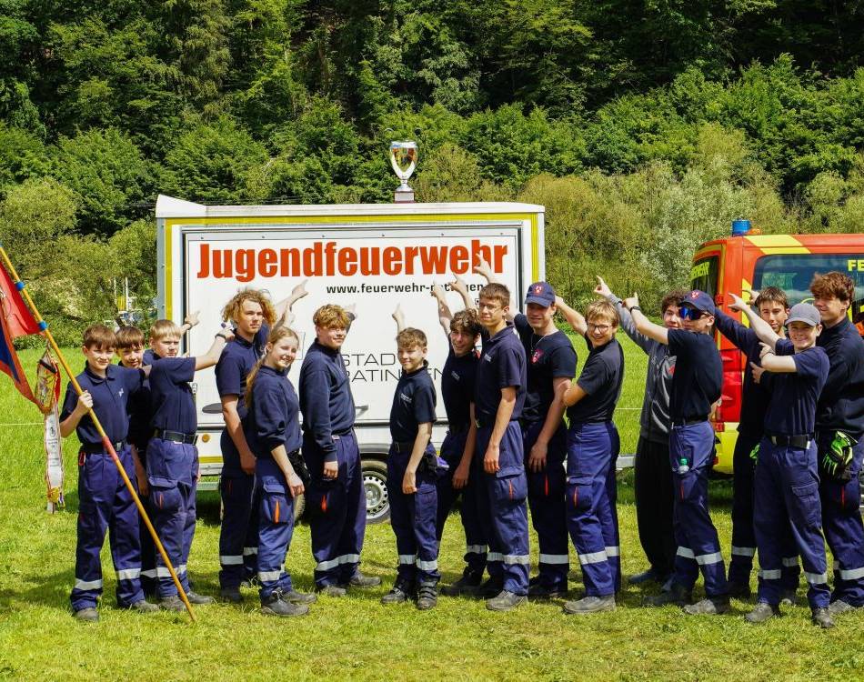 Jugendfeuerwehr Ratingen: Vier Tage Schlamm – und ein Pokal, der alles vergessen lässt