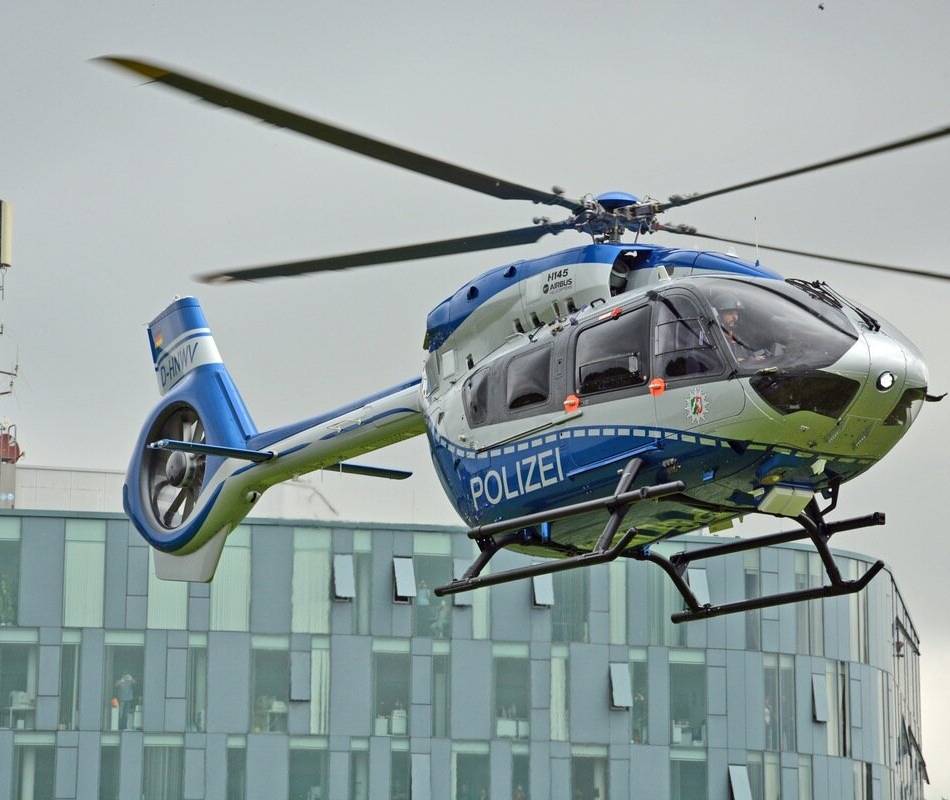 Einbruchversuch in Hochdahl: Polizei fasst drei Tatverdächtige nach Hubschrauber-Fahndung