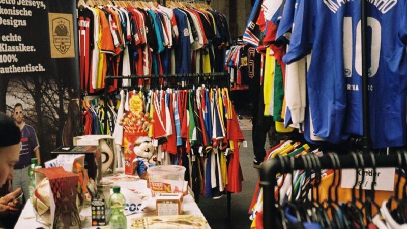 Pop-up-Store in der Kö Galerie: Die „Vintage Fußball Börse“ kommt nach Düsseldorf