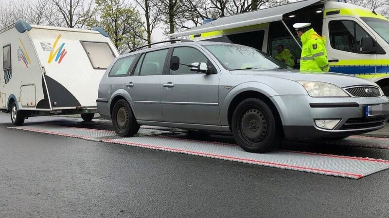 Aktion im Kreis Mettmann: Polizei schickt Camper auf die Waage