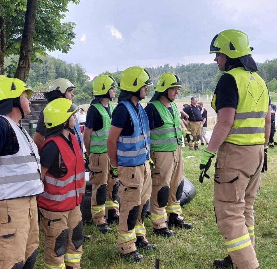 Feuerwehr Hückeswagen: Löschgruppe Holte fehlerfrei und mit Spitzenzeit
