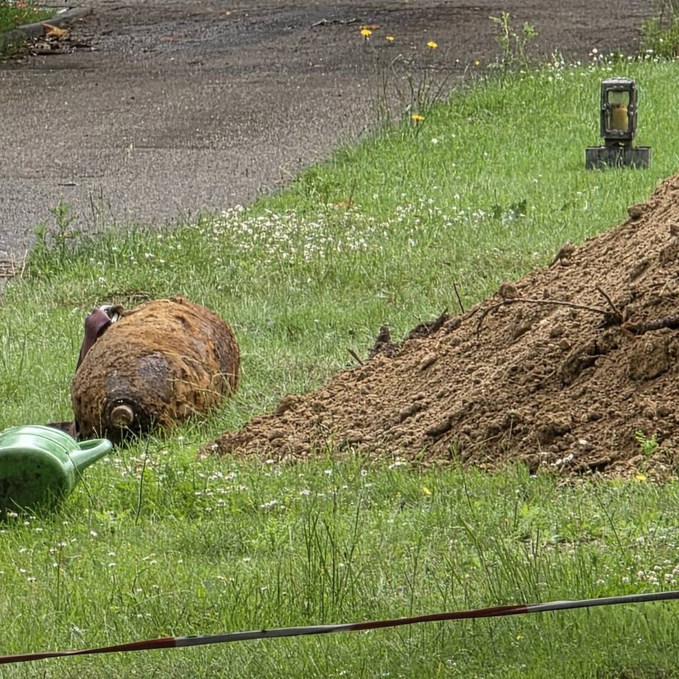1700 Menschen dürfen zurück in Wohnungen: Bombe auf Friedhof in Kleve nach 24 Minuten entschärft