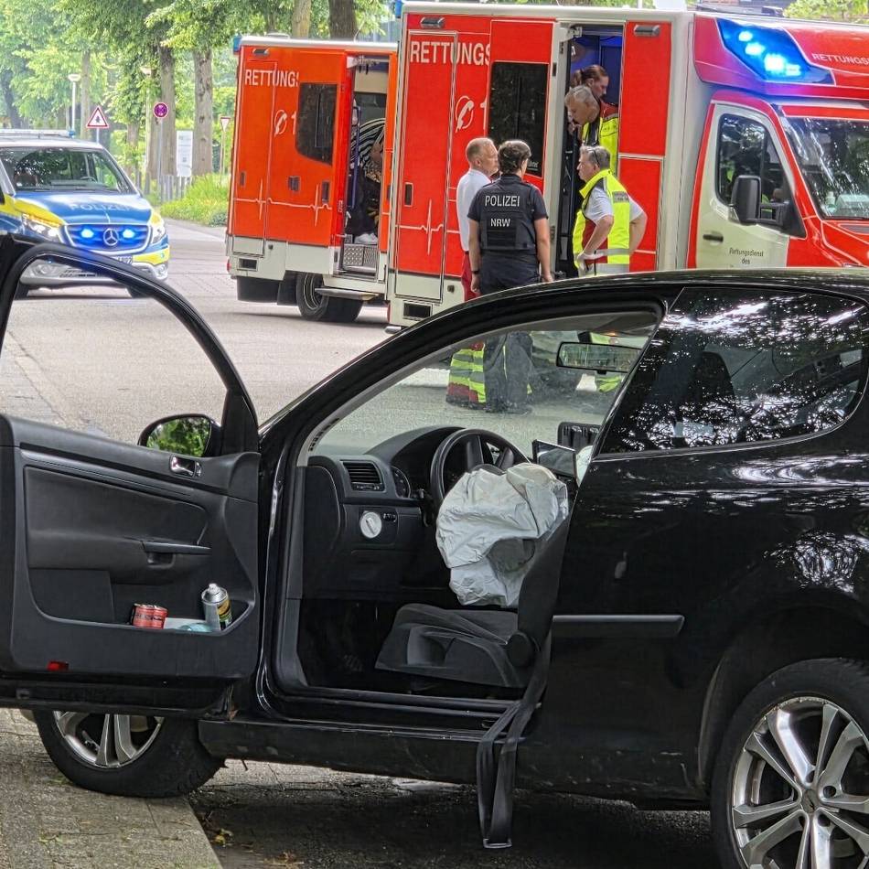 Unfall von Sonntag: Spinne im Auto erschreckt Fahrer und löst Unfall in Kleve aus