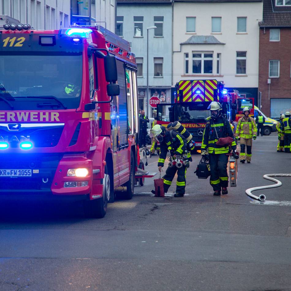Neuer Brandschutzbedarfsplan für Krefeld: Wie oft kommt die Feuerwehr nicht rechtzeitig?