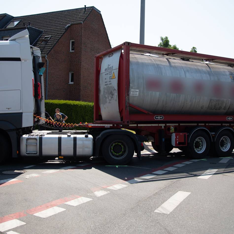 Nach schwerem Unfall in Krefeld: Beim Radtraining überrollter Junge ist außer Lebensgefahr