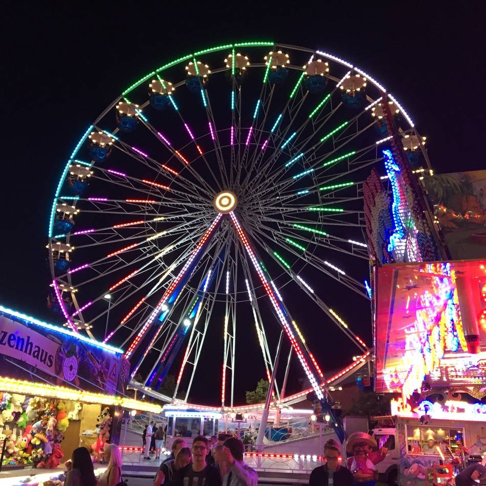 Sommerbrauchtum in Düsseldorf: Bilk feiert die größte Kirmes seit Jahrzehnten