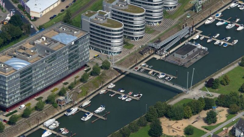 Vorfall in Duisburg: Tatverdächtiger stirbt nach mysteriösem Angriff am Hafen – Leiche obduziert