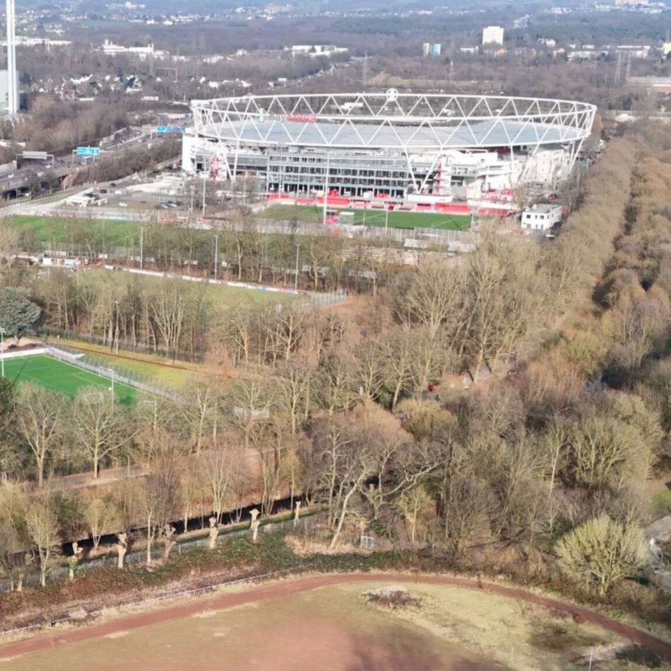 Sportpark Leverkusen: Wie lange hält der Kunstrasen Tannenbergstraße noch durch?