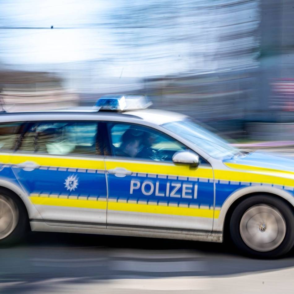 Mehrere Fahrzeuge beschädigt: Brand im Industriegebiet