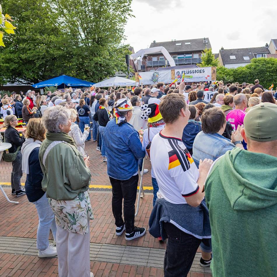 Public Viewing in Brüggen: WM-Spiele im Biergarten an der Brachter Mühle