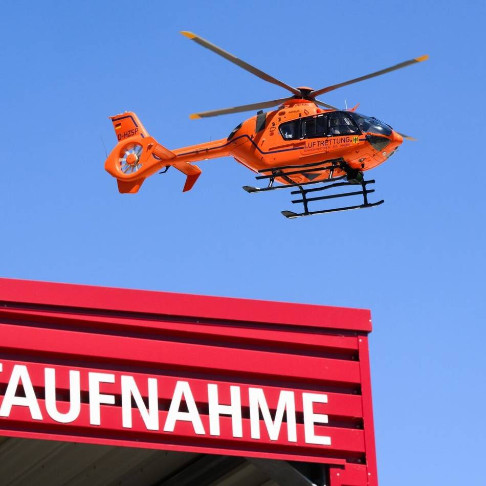 Unfall in Breitscheid: Motorradfahrer lebensgefährlich verletzt