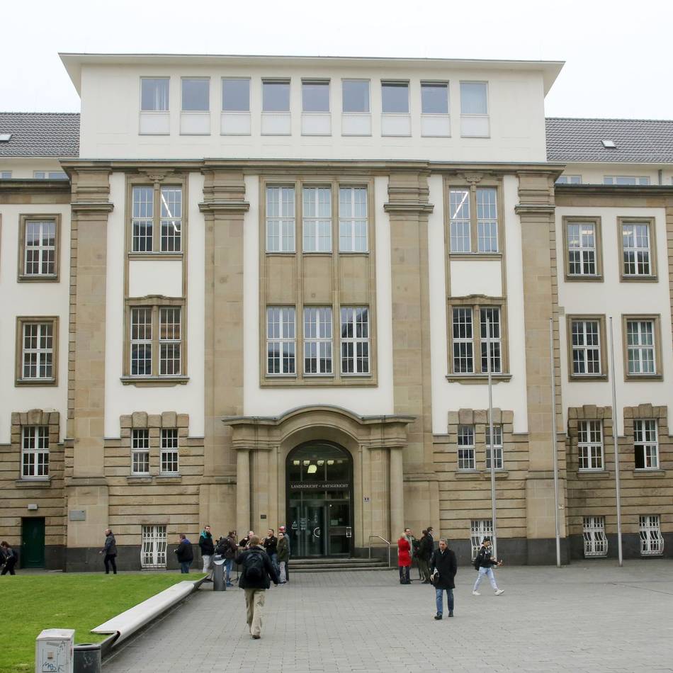 Urteil in Duisburg: Landgericht Duisburg verurteilt Auftragsmörder zu lebenslanger Haft