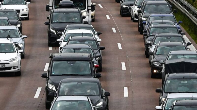 ADAC-Experte gibt Stau-Tipps: Diese Autobahnen werden um Fronleichnam besonders verstopft sein
