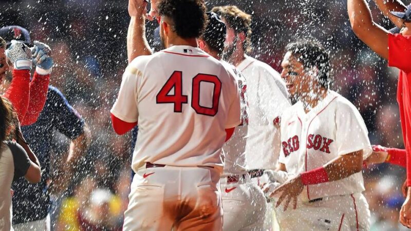 DFB-Fans feiern beim Baseball: „Rote Socken Olé, Rote Socken Olé“ – deutsche Party bei den Red Sox
