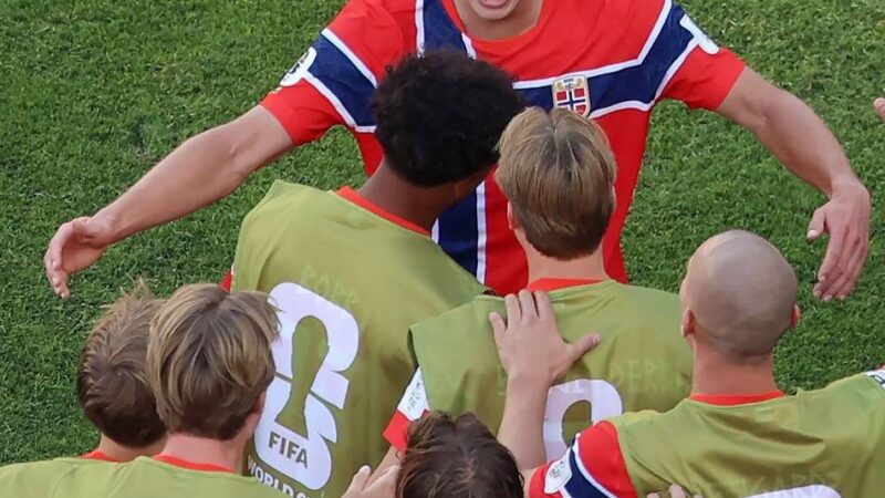 Star von Manchester City bei WM: Haaland trifft doppelt gegen mutige Iraker – Norwegens Sieg im Video