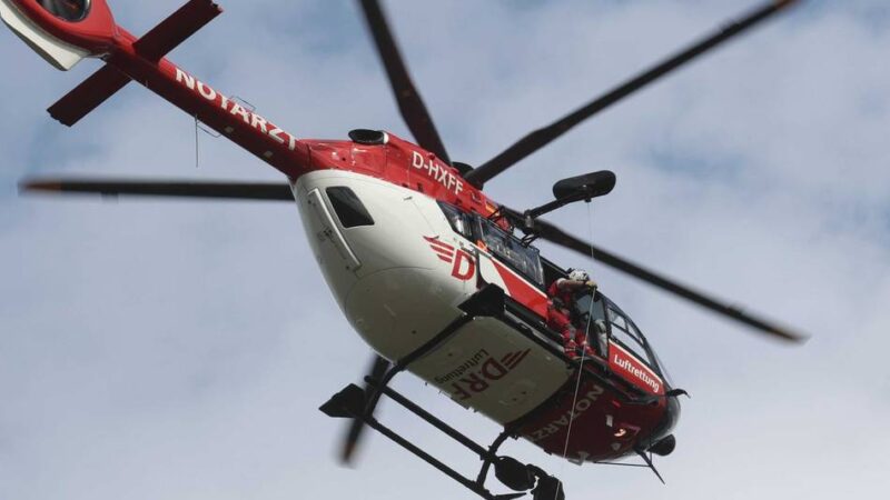 Unfall in Hamminkeln: Pedelecfahrer nach Zusammenstoß mit Auto schwerstverletzt