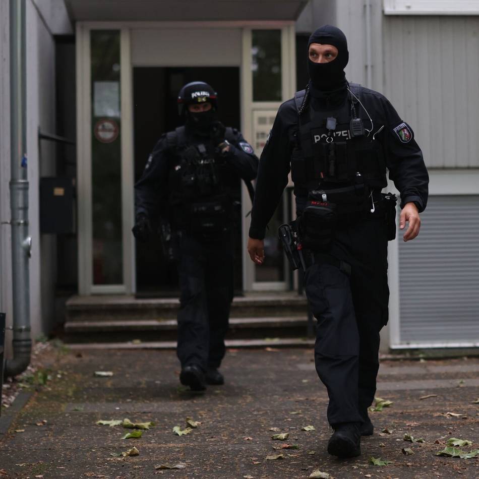 Einsatz in Leverkusen: Razzia nach Angriff auf Polizei bei Feier von Großfamilie Goman
