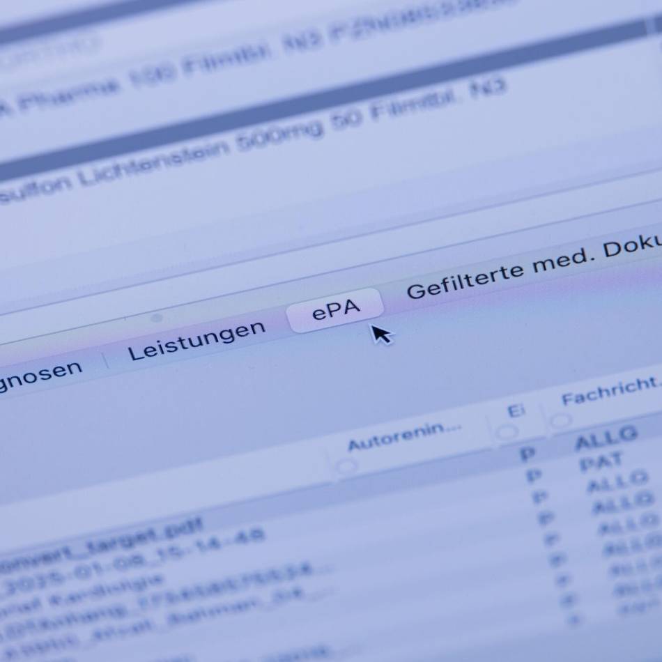 Kurs zur elektronischen Patientenakte: Senioren lernen, wie sie ihre Gesundheitsdaten selbst verwalten