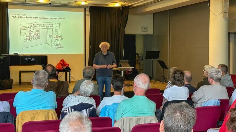 Demokratieforum Langenfeld: Experte warnt – Demokratie ist keine Selbstverständlichkeit