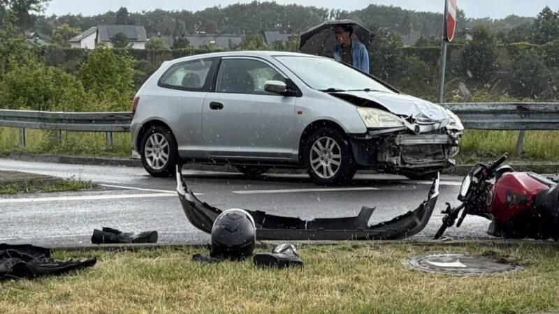 Hubschrauber im Einsatz: Motorradfahrer bei Verkehrsunfall schwer verletzt