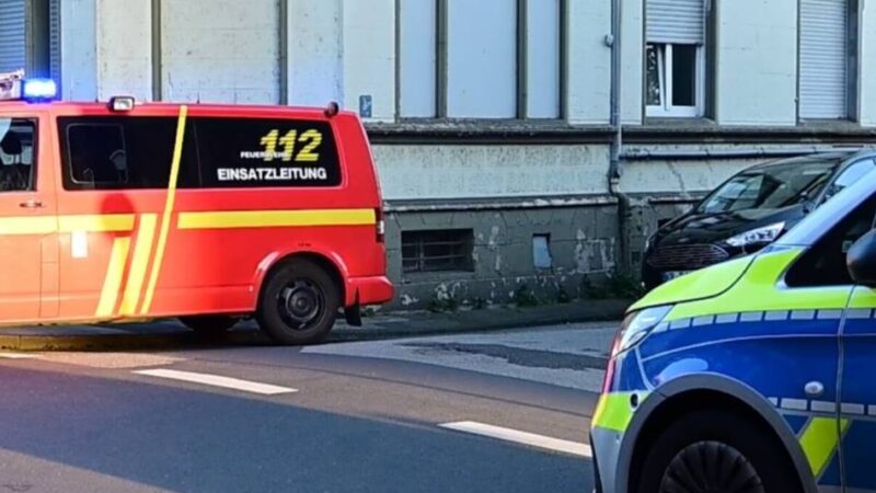 Er drohte mit einem Messer: Krefelder Polizei schießt auf Angreifer – Mann stirbt