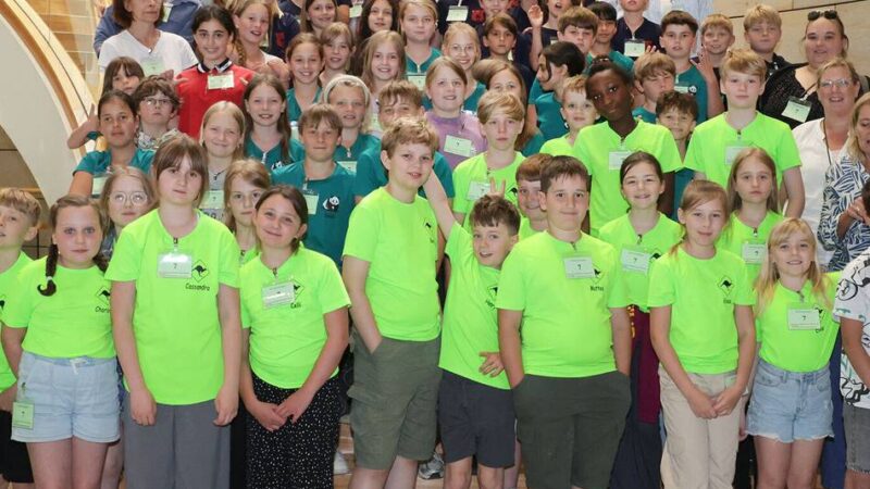 Grundschule aus Kempen: Regenbogenschüler besuchten den Landtag
