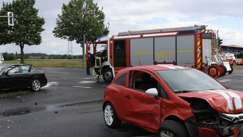Kreuzung in Anrath: Zwei Unfälle an derselben Stelle