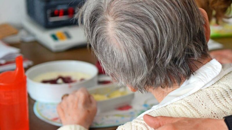 Ausschuss Soziales, Familie und Senioren: Pflegende Angehörige brauchen mehr Hilfe