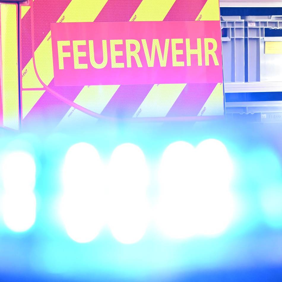 Verkehrsunfall bei Emmerich: Radfahrer von Lkw tödlich verletzt