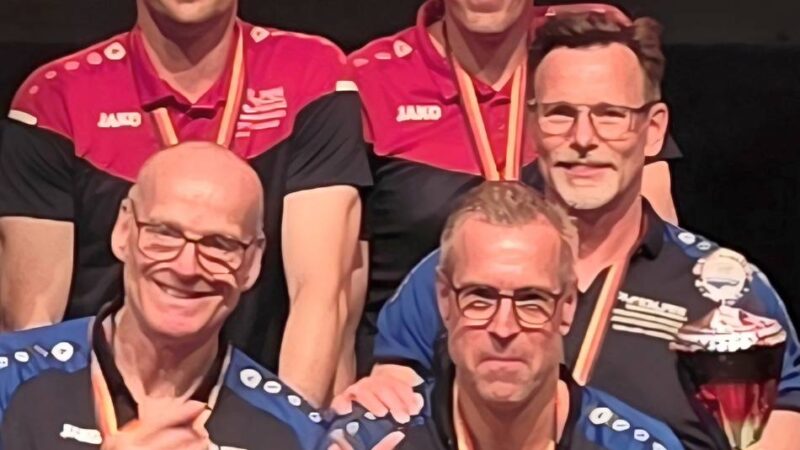 DLRG-Ortsgruppe Alpen erfolgreich: Jens Keil zweifacher Deutscher Meister im Becken