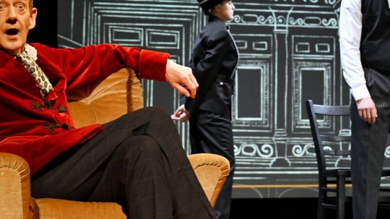 Schauspiel in Duisburg: Gentleman-Gauner Arsène Lupin begeistert in Duisburg