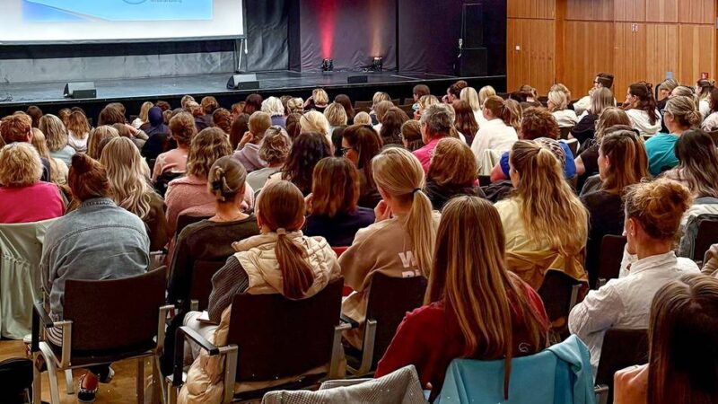 Fachtag in Langenfeld: Kita-Personal stärkt Handlungssicherheit im Kinderschutz