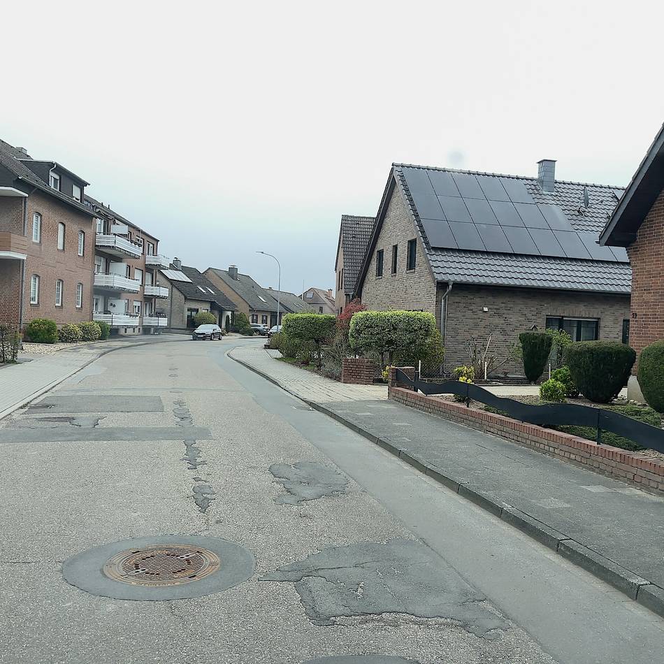Kritik an Straßensanierung in Alpen: Anwohner der Bruckstraße fühlen sich vergessen