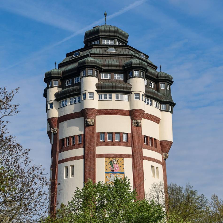 Bauwerke in Mönchengladbach und Umgebung: Wasserturm-Enthusiasten entdecken nützliche Giganten der Region