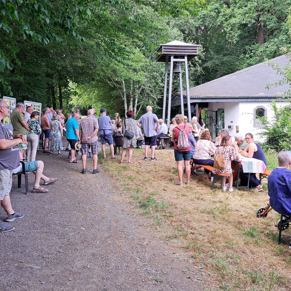 40 Jahre Friedenskapelle Voßhagen in Hückeswagen: Ein Ort, der Menschen verbindet und Hoffnung schenkt