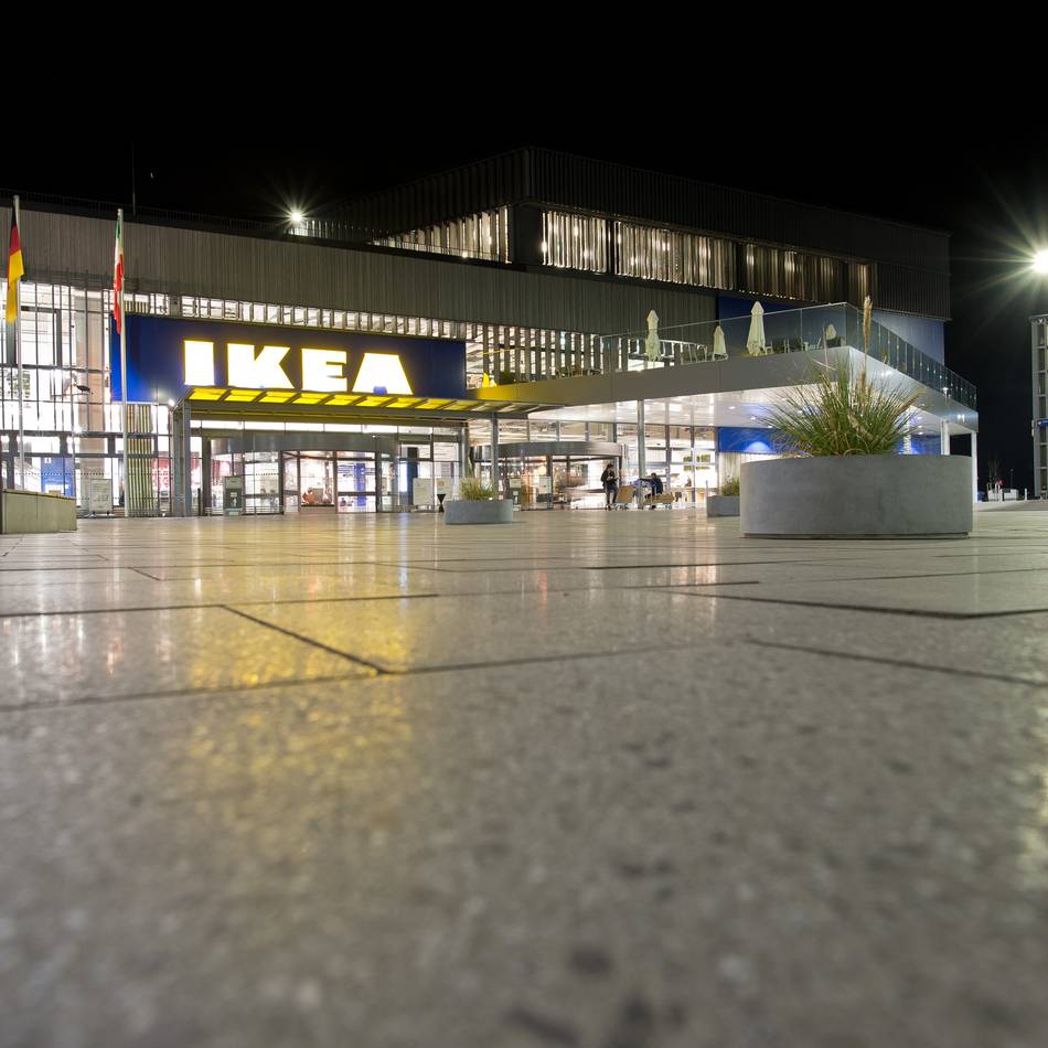 Vierbeiner auch in Kaarst erlaubt: Ikea ist auf den Hund gekommen
