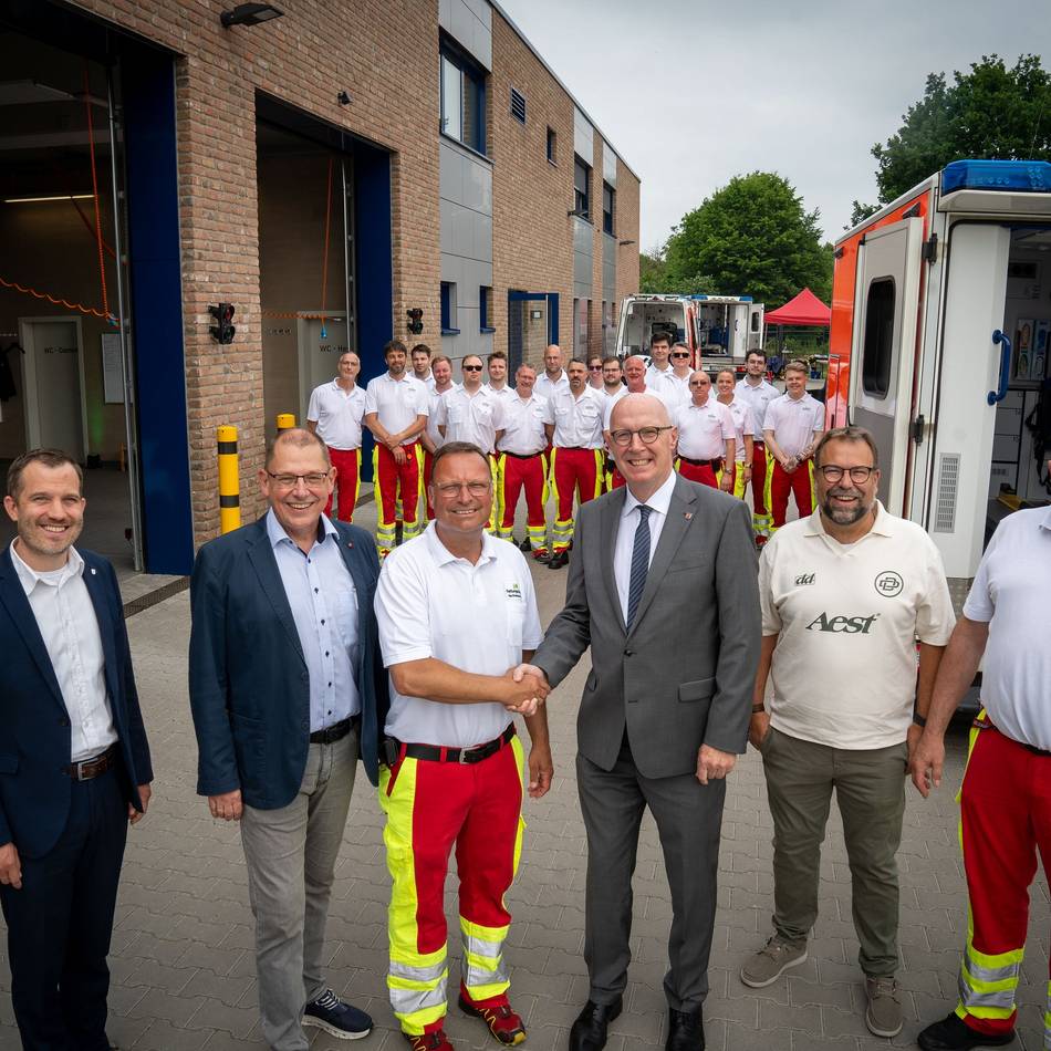 Rettungswesen im Kreis Kleve: Neue Rettungswache in Straelen wurde offiziell eingeweiht