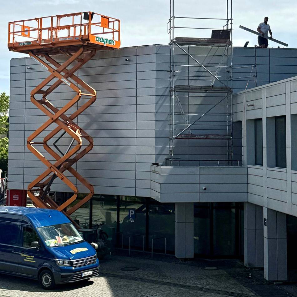Rathaus-Fassade Wermelskirchen: Visitenkarte der Stadt soll bald wieder hübsch sein