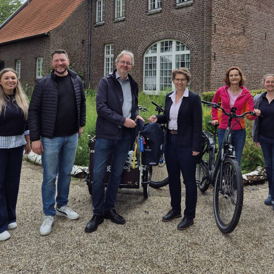 Stadtradeln 2026: Staffeltasche von Wachtendonk nach Kerken übergeben