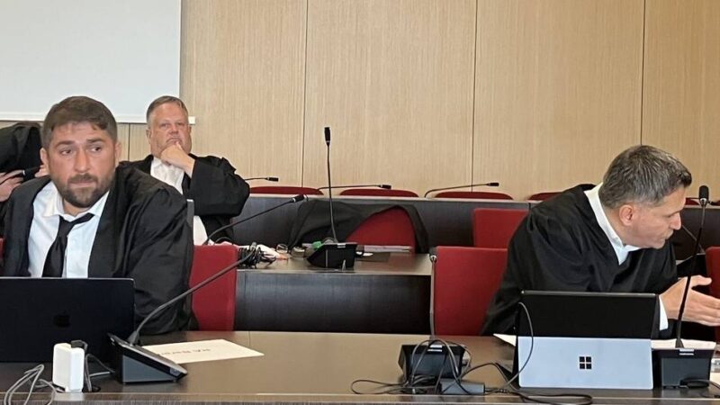 Prozess in Düsseldorf: Glock, Beretta und Kokain – Männer sollen mit Waffen und Drogen gehandelt haben