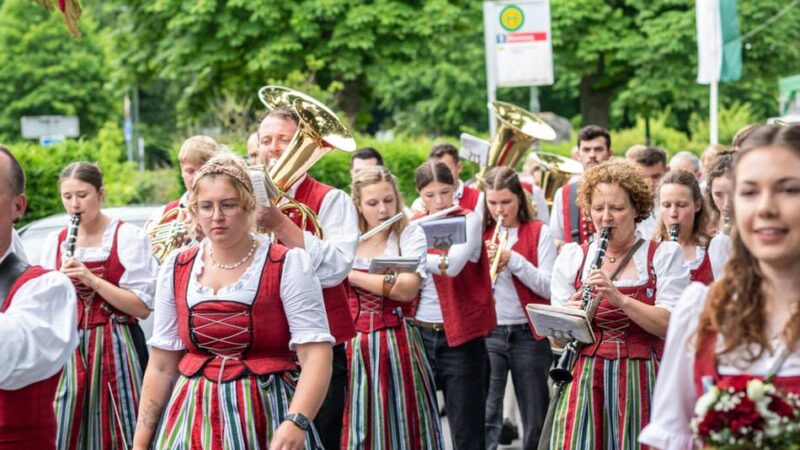 Event in Düsseldorf: Was Allgäuer Schützen im Düsseldorfer Norden machen