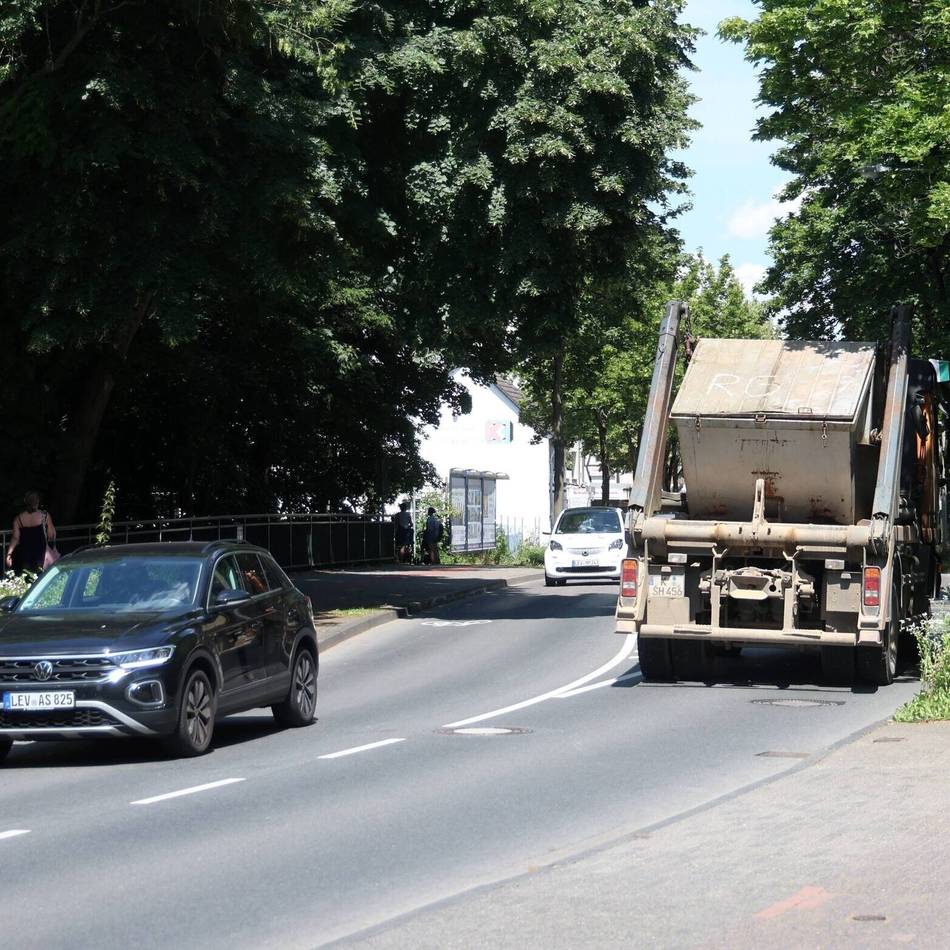 Leverkusener Politik mit neuem Anlauf zu Durchfahrtsverbot: FDP will Lkw nachts aus Schlebusch verbannen