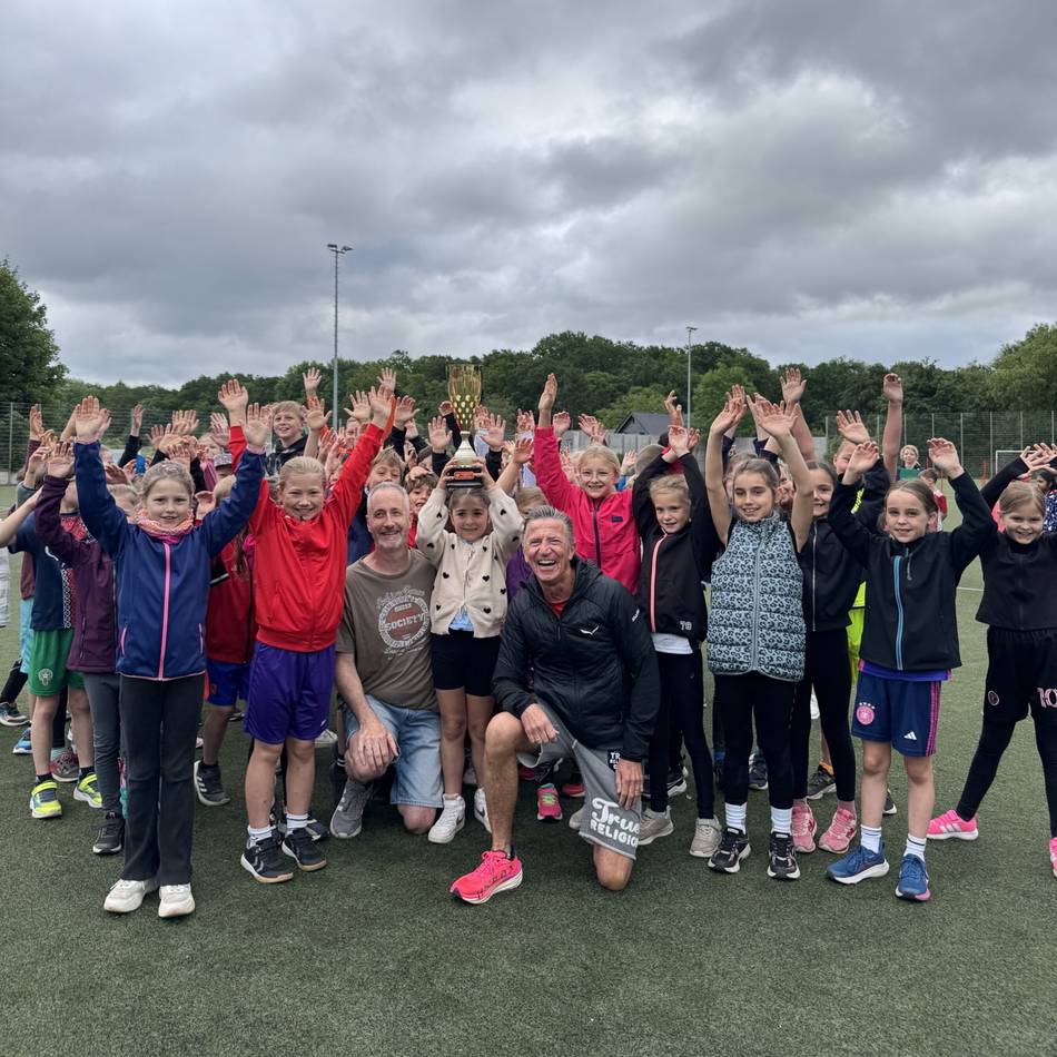 Sportlich unterwegs: Bundesjugendspiele mit sportlichem Zwischenprogramm