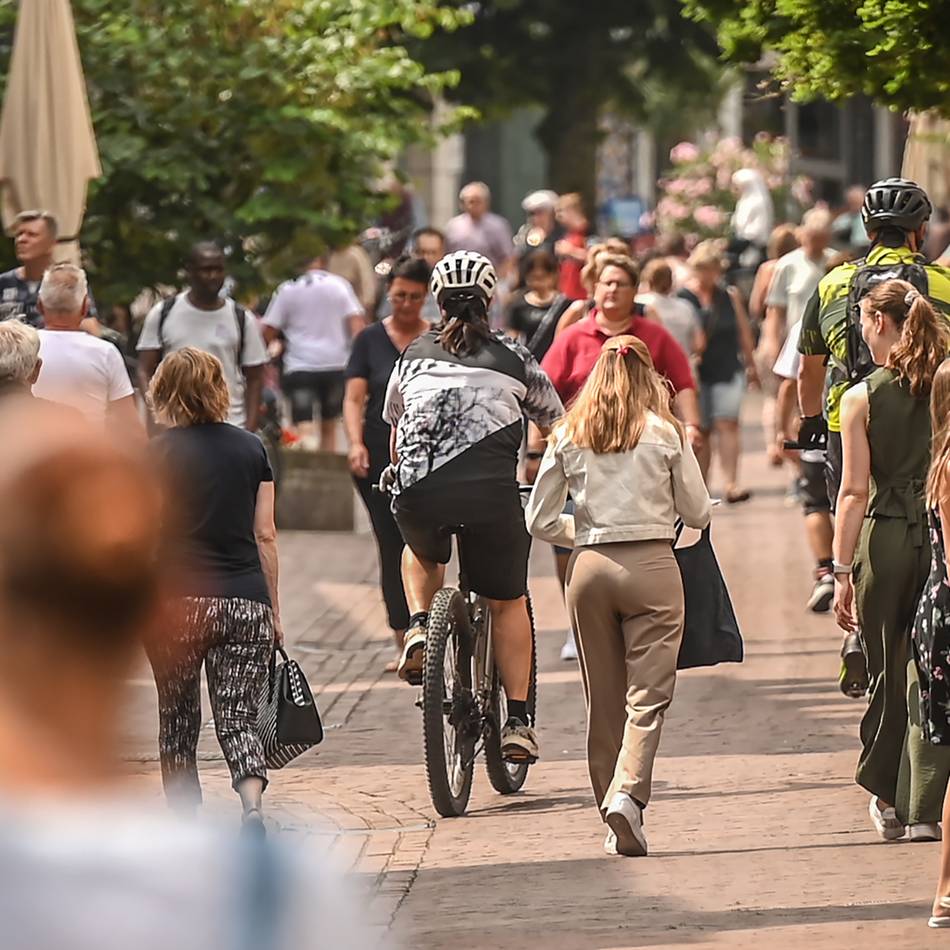 Fußverkehr soll sicherer werden: Kleve startet Projekt für bessere Fußwege