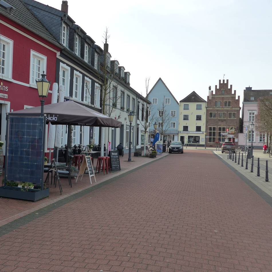 Antrag von Grünen und Linken in Rheinberg: Großer Markt soll zur autofreien Zone werden
